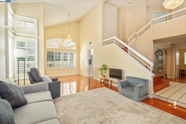 312 Sirena Del Mar Rd, Marina, CA 93933