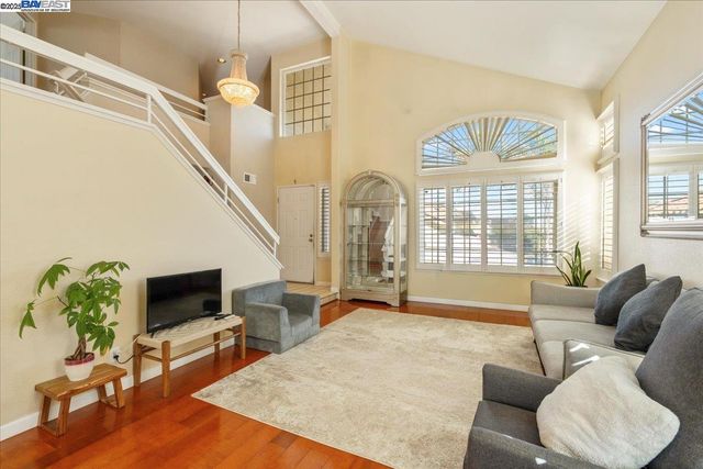 312 Sirena Del Mar Rd, Marina, CA 93933