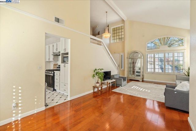 312 Sirena Del Mar Rd, Marina, CA 93933