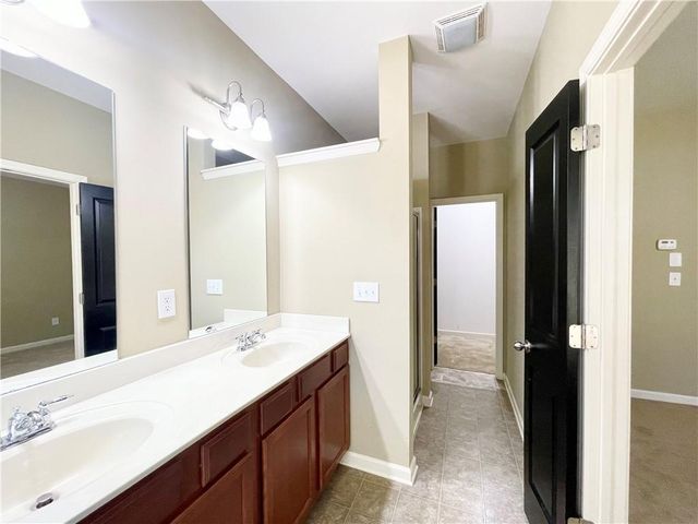 6990 Kingswood Run Drive 24, Atlanta, GA 30340