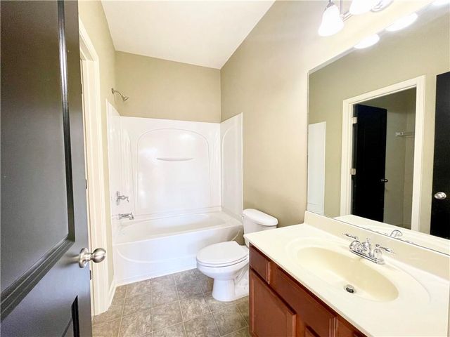 6990 Kingswood Run Drive 24, Atlanta, GA 30340