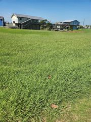 108 Treasure Lane, Freeport, TX 77541