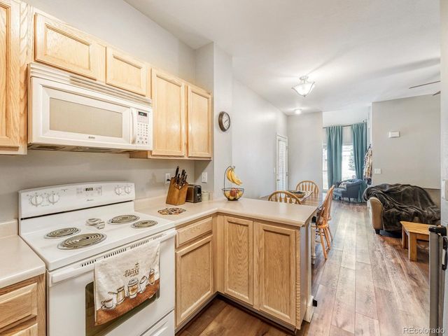 3216 S Walden Ct L, Aurora, CO 80013