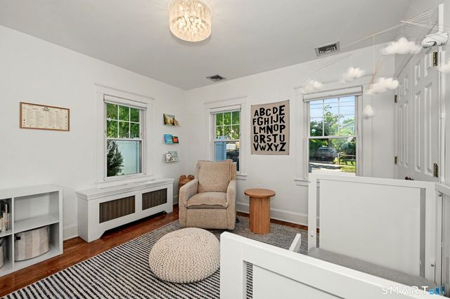 158 Courtland Hill Street, Stamford, CT 06906