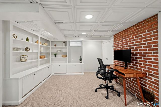158 Courtland Hill Street, Stamford, CT 06906