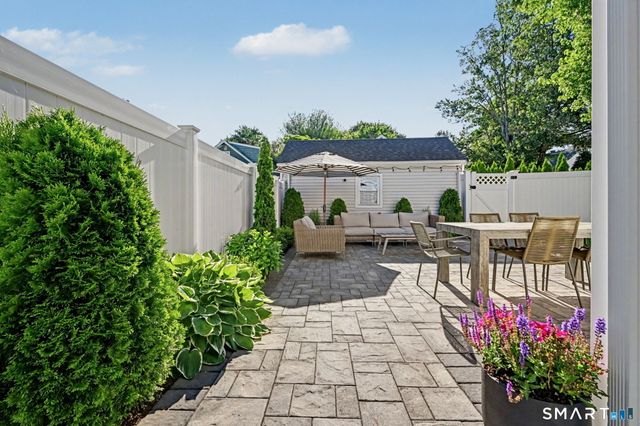 158 Courtland Hill Street, Stamford, CT 06906