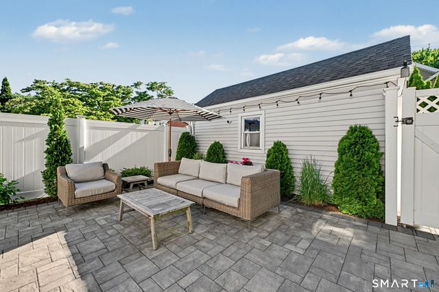 158 Courtland Hill Street, Stamford, CT 06906