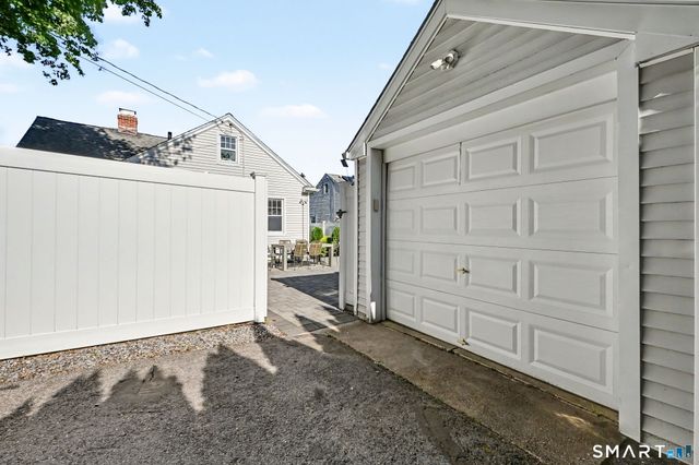 158 Courtland Hill Street, Stamford, CT 06906