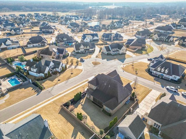 195 HUNTERS REST LN, Piperton, TN 38017