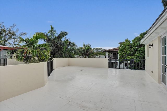 822 SW 10th Street, Fort Lauderdale, FL 33315