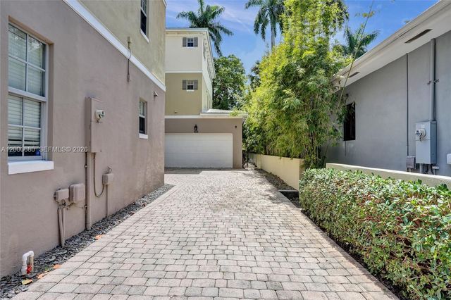 822 SW 10th Street, Fort Lauderdale, FL 33315