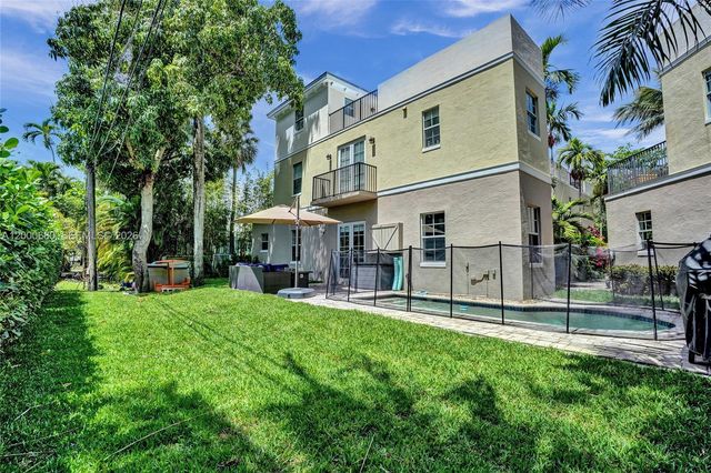 822 SW 10th Street, Fort Lauderdale, FL 33315