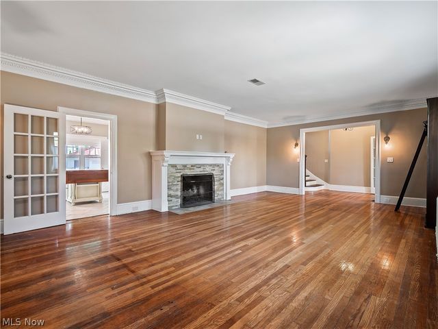 12582 Clifton Boulevard, Lakewood, OH 44107