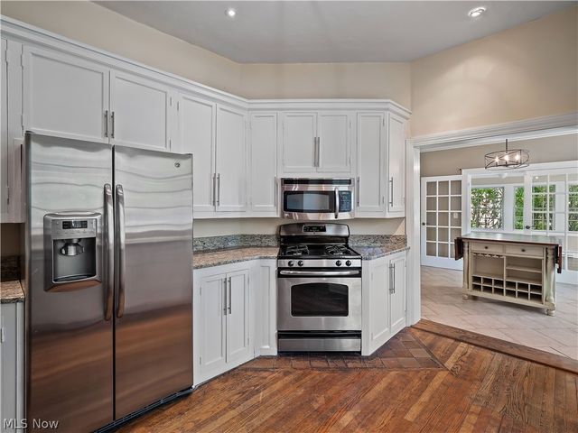 12582 Clifton Boulevard, Lakewood, OH 44107