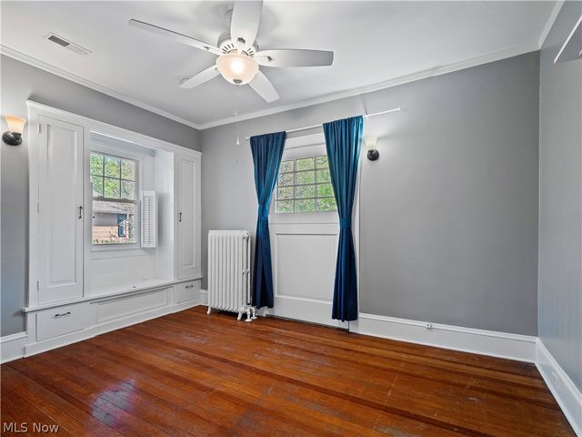 12582 Clifton Boulevard, Lakewood, OH 44107