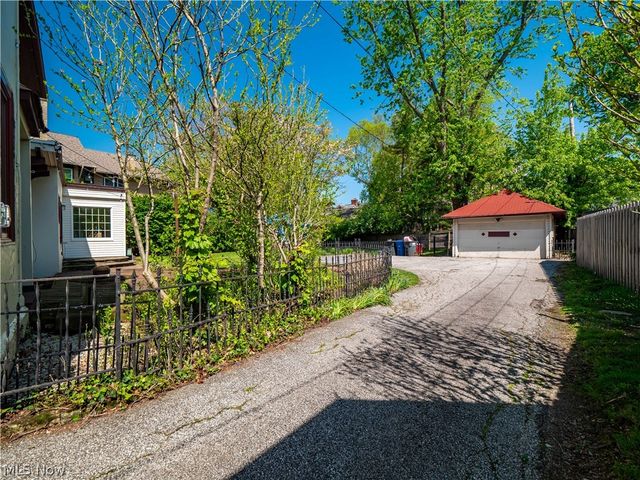 12582 Clifton Boulevard, Lakewood, OH 44107