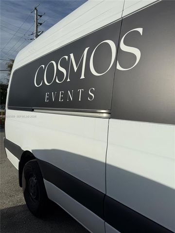 6901 NW 82nd Ave, Medley, FL 33166