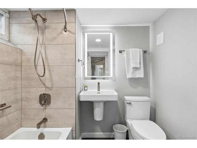 730 Ivanhoe St, Denver, CO 80220