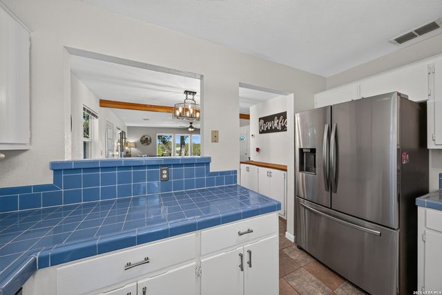 3030 Oak Hollow Dr, New Braunfels, TX 78132