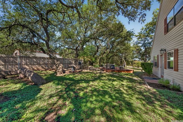 3030 Oak Hollow Dr, New Braunfels, TX 78132