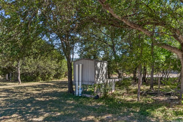 3030 Oak Hollow Dr, New Braunfels, TX 78132