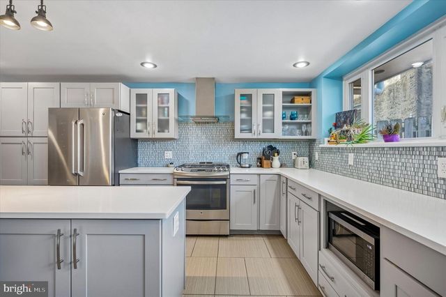 2834 EDGEMONT, Philadelphia, PA 19134