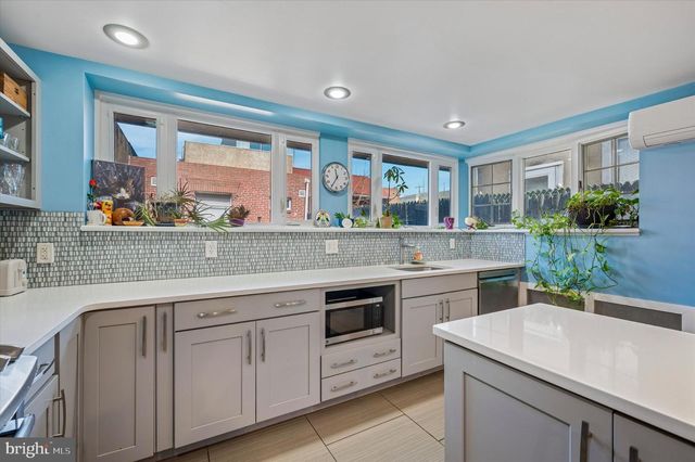 2834 EDGEMONT, Philadelphia, PA 19134