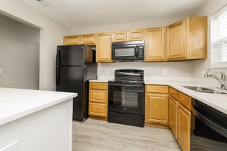 703 Lou Gehrig Cir, La Vergne, TN 37086