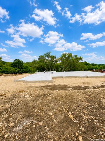 132 MAPLE TER, New Braunfels, TX 78132