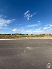 59 W 1050 N # 18, Mendon, UT 84325