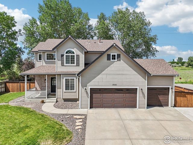 1041 Wisteria Dr, Loveland, CO 80538