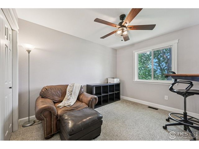 1041 Wisteria Dr, Loveland, CO 80538