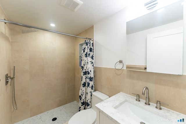 121 Victory Street, Stratford, CT 06615