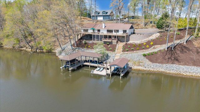 1055 REDBUD LN, Moneta, VA 24121