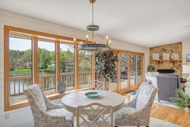 1055 REDBUD LN, Moneta, VA 24121