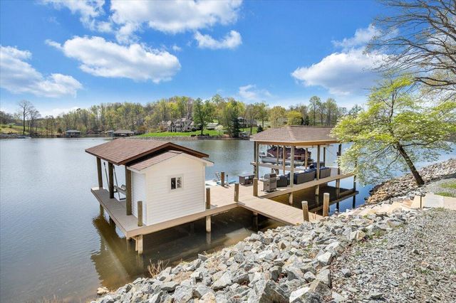 1055 REDBUD LN, Moneta, VA 24121