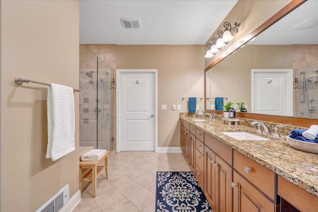 1055 REDBUD LN, Moneta, VA 24121