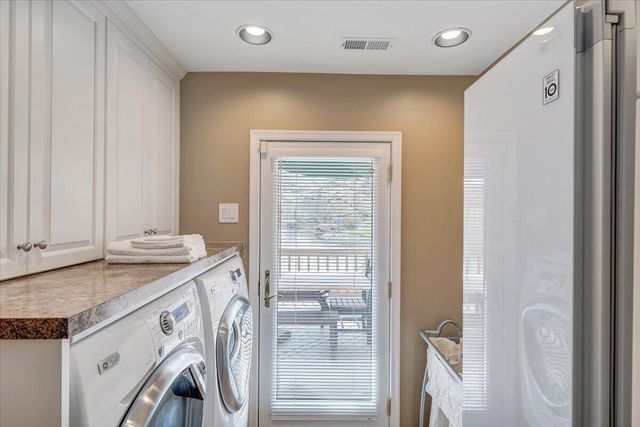 1055 REDBUD LN, Moneta, VA 24121
