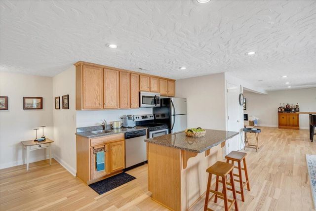 1055 REDBUD LN, Moneta, VA 24121