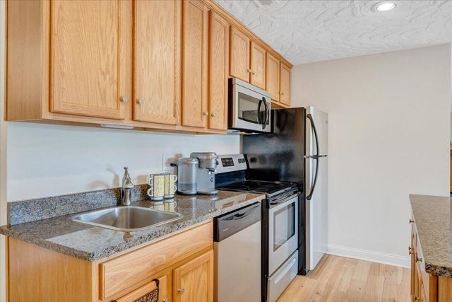 1055 REDBUD LN, Moneta, VA 24121