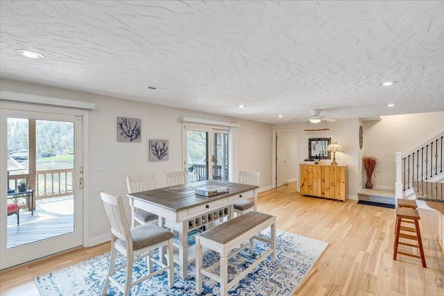 1055 REDBUD LN, Moneta, VA 24121