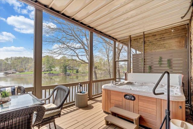 1055 REDBUD LN, Moneta, VA 24121