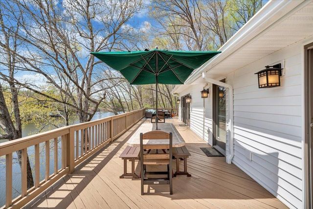 1055 REDBUD LN, Moneta, VA 24121
