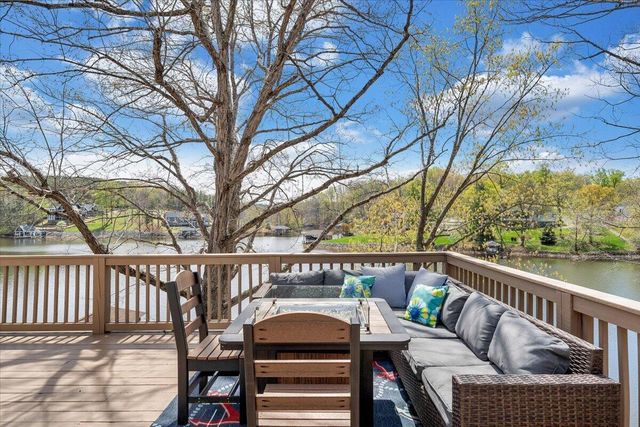 1055 REDBUD LN, Moneta, VA 24121