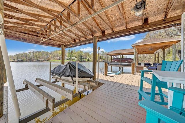 1055 REDBUD LN, Moneta, VA 24121