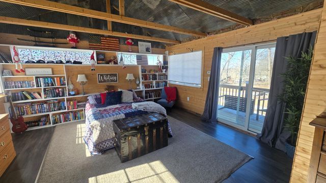 28143 N Island Circle, Hollandale, MN 56045