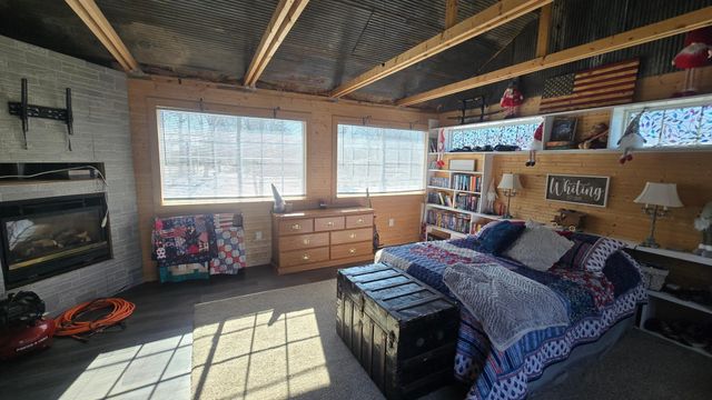 28143 N Island Circle, Hollandale, MN 56045