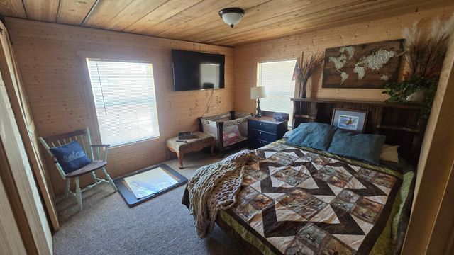 28143 N Island Circle, Hollandale, MN 56045