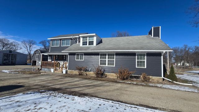 28143 N Island Circle, Hollandale, MN 56045