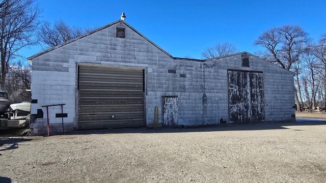 28143 N Island Circle, Hollandale, MN 56045